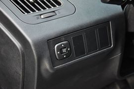 2013款江淮瑞鹰手动两驱型