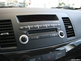 2008款翼豪陆神内饰