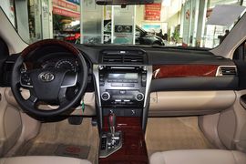 2013款丰田凯美瑞2.5G舒适版