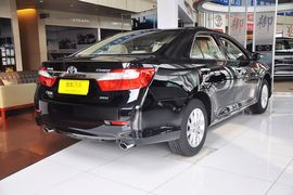 2013款丰田凯美瑞2.5G舒适版