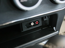 2008款翼豪陆神内饰