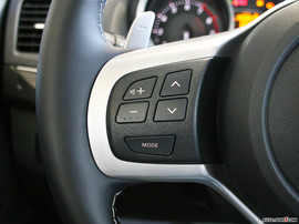 2008款翼豪陆神内饰