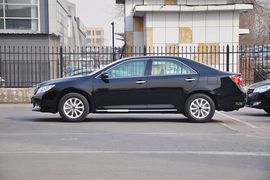 2013款丰田凯美瑞2.0E精英版