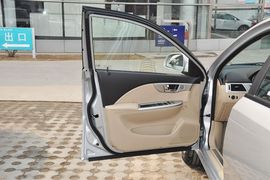 2013款别克凯越1.5L手动经典型