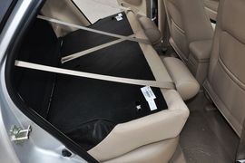 2013款别克凯越1.5L手动经典型