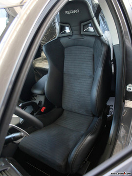 2008款翼豪陆神内饰