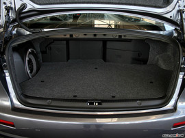 2008款翼豪陆神内饰