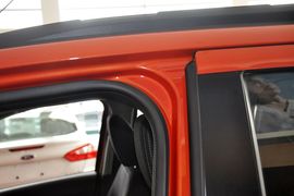 2013款福特翼搏1.5L手动尊贵型