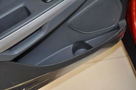 2013款福特翼搏1.5L手动尊贵型