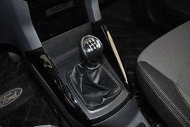 2013款福特翼搏1.5L手动尊贵型