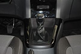 2013款福特翼搏1.5L手动尊贵型
