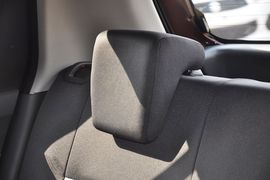 2013款长安铃木雨燕1.5L自动标准型