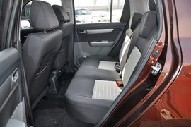 2013款长安铃木雨燕1.5L自动标准型