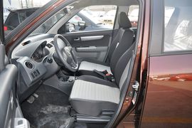 2013款长安铃木雨燕1.5L自动标准型
