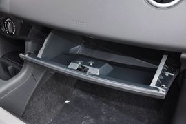 2013款长安铃木雨燕1.5L自动标准型