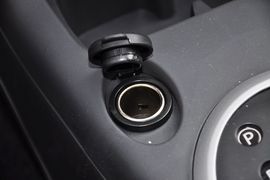 2013款长安铃木雨燕1.5L自动标准型