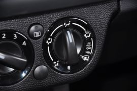 2013款长安铃木雨燕1.5L自动标准型