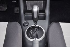 2013款长安铃木雨燕1.5L自动标准型
