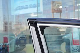 2013款江淮瑞风S5