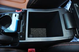 2013款江淮瑞风S5