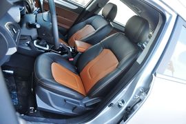 2013款江淮瑞风S5