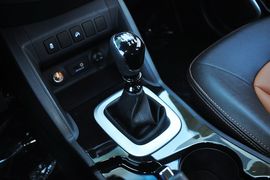 2013款江淮瑞风S5