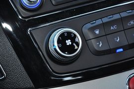 2013款江淮瑞风S5