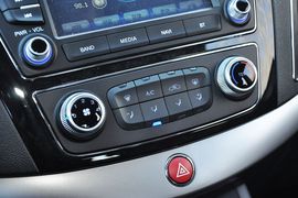 2013款江淮瑞风S5