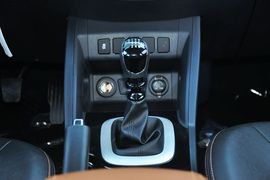 2013款江淮瑞风S5