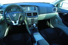 2013款全新沃尔沃V40