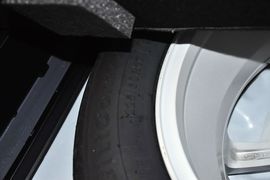 2013款江淮瑞风S5