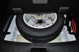 2013款江淮瑞风S5