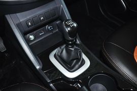 2013款江淮瑞风S5