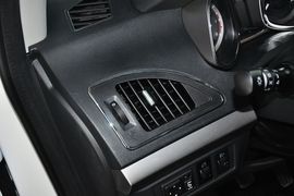 2013款江淮瑞风S5