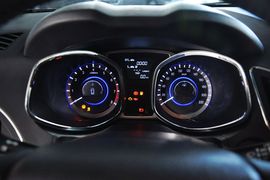 2013款江淮瑞风S5