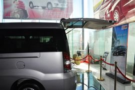 2012款江淮瑞风M5