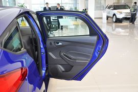 2013款福特福克斯ST