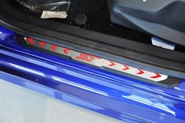 2013款福特福克斯ST