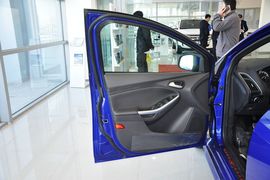 2013款福特福克斯ST