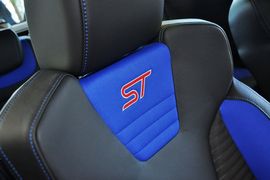 2013款福特福克斯ST