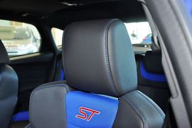 2013款福特福克斯ST