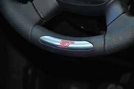 2013款福特福克斯ST