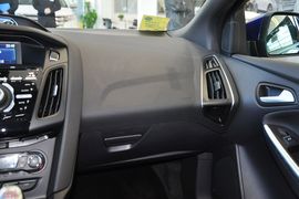 2013款福特福克斯ST