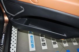 2013款纳智捷大7SUV锋芒进化版2.2T四驱旗舰型