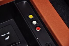 2013款纳智捷大7SUV锋芒进化版2.2T四驱旗舰型