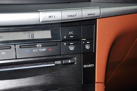 2013款纳智捷大7SUV锋芒进化版2.2T四驱旗舰型