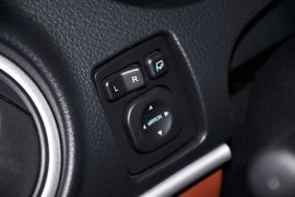 2013款纳智捷大7SUV锋芒进化版2.2T四驱旗舰型