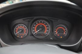 2012款东南V3菱悦1.5L手动旗舰风采版