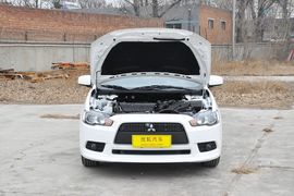 2013款三菱翼神1.8L