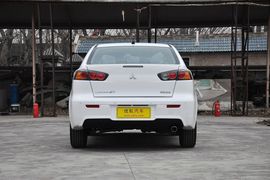 2013款三菱翼神1.8L手动豪华致尚版